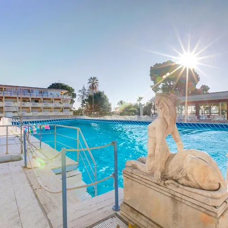 Appartamento Jolie Sur La - Petit With Shared Pool - Happy Sanremo